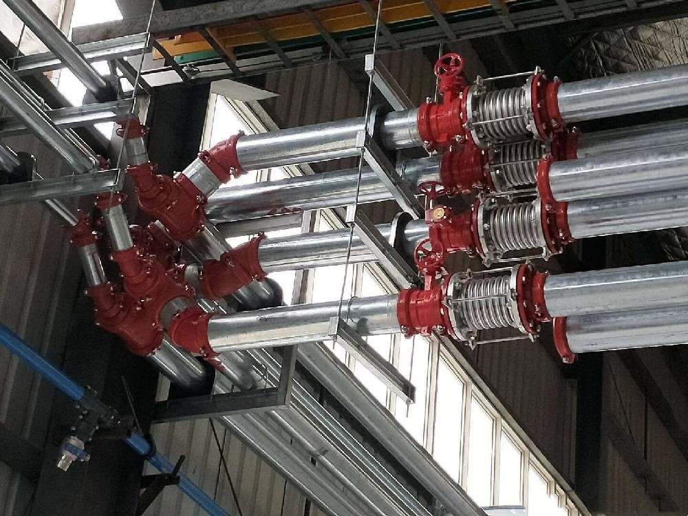 不銹鋼波紋補償器現場使用圖